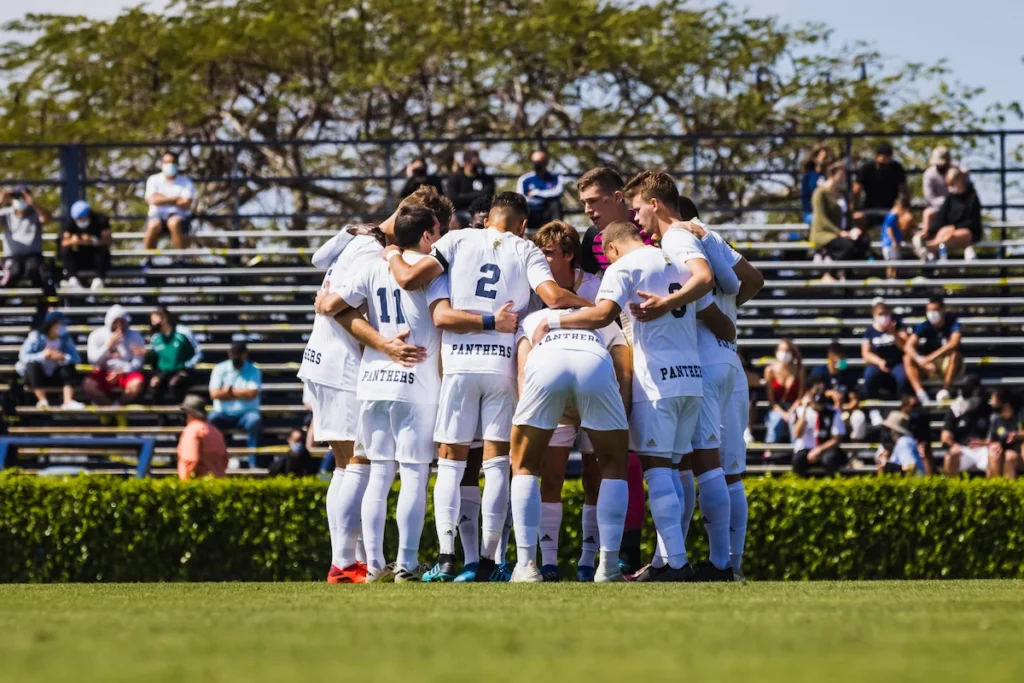 Equipo de fĂștbol universitario