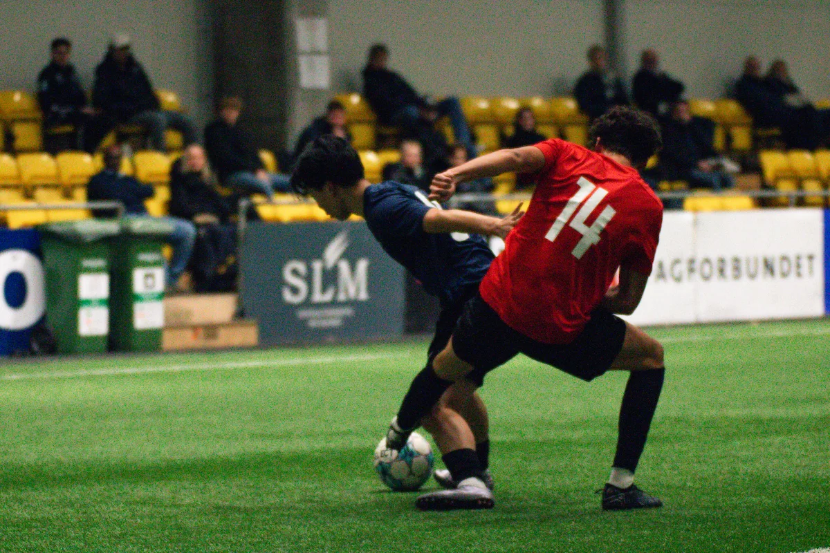 Jugadores compitiendo en el College Soccer Showcase de Keystone Sports ante entrenadores estadounidenses.